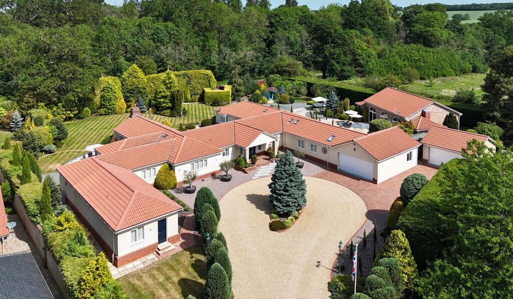 7-bed detached on Hatchet Lane, Stonely, PE19, £1,750,000