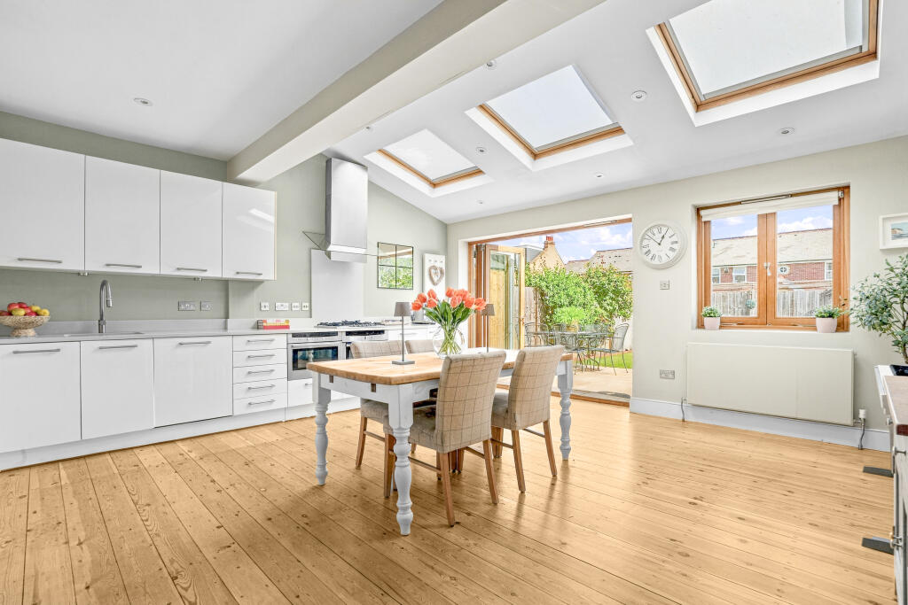 House in London, Mortlake - View 4