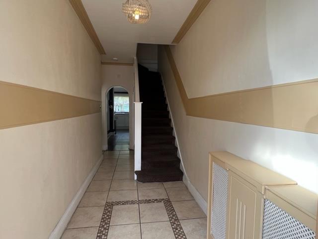 House in London - View 2
