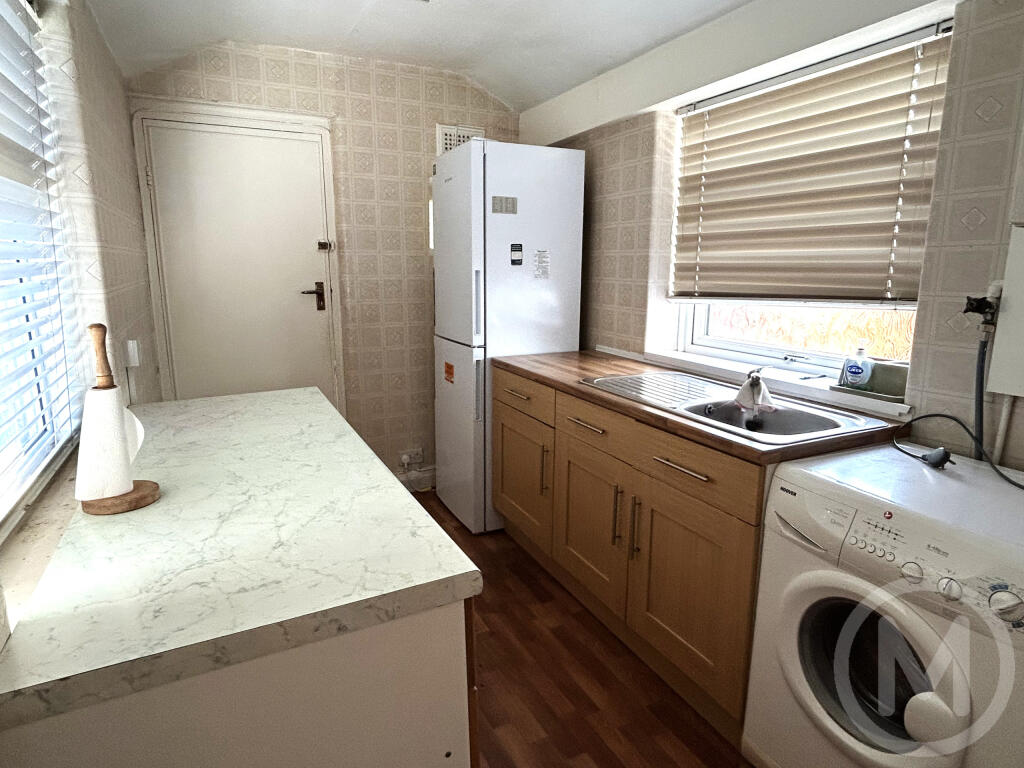 House in Bispham, Greenlands - More