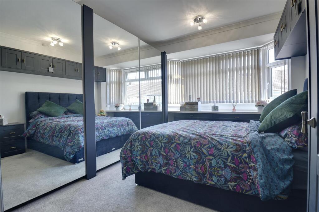 Kinross Crescent, Drayton, Portsmouth – pohled 4