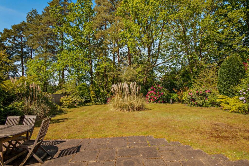 House in South Ascot, Sunninghill and Ascot - View 3