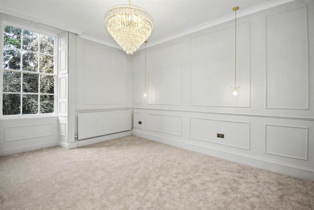 Apartment in Newcastle upon Tyne - View 5
