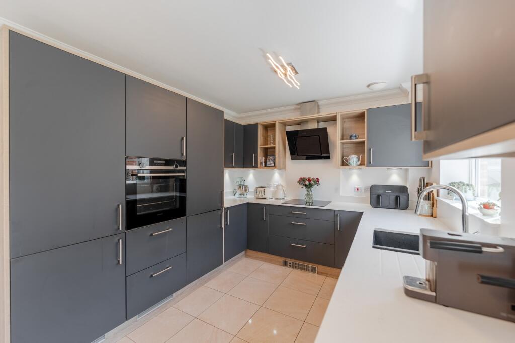 Pinner Lane, Alconbury Weald, Huntingdon, Cambridgeshire, PE28 4XT - View 2