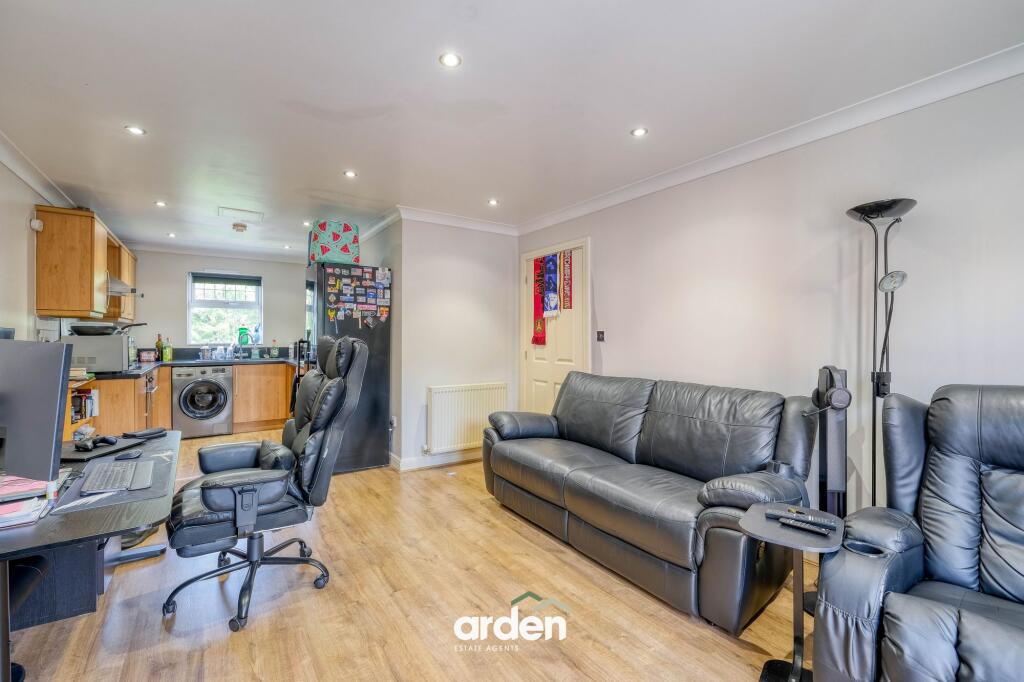 Alder Carr Close, Sycamore House, B98 photo 3