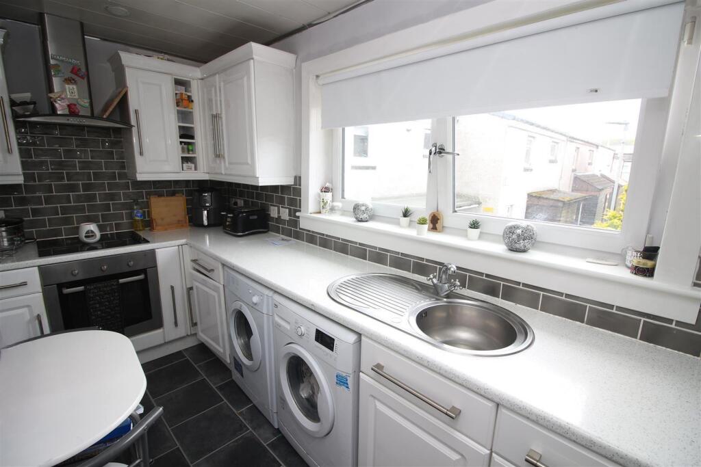 Apartment in Paisley - More