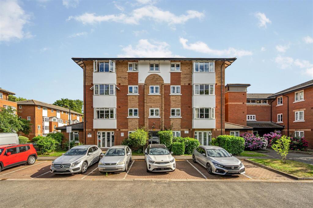 Main image of property: Beechwood Grove, W3