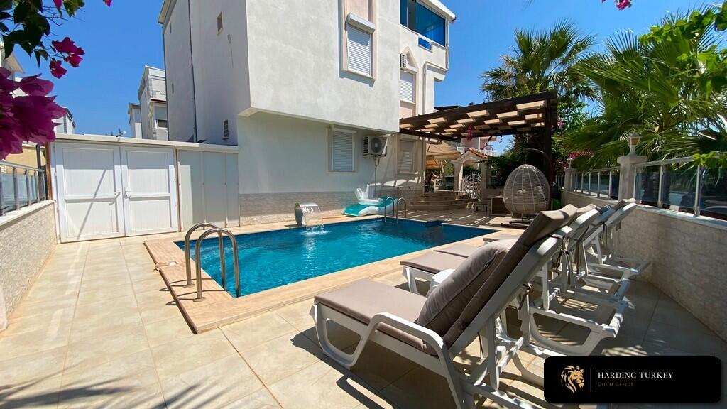Main image of property: Altinkum, Didim, Aydin