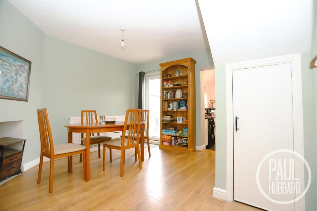 House in East Suffolk, Lowestoft - More