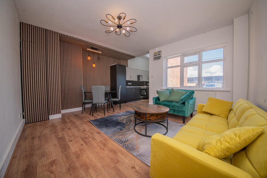 House in Southampton - View 4