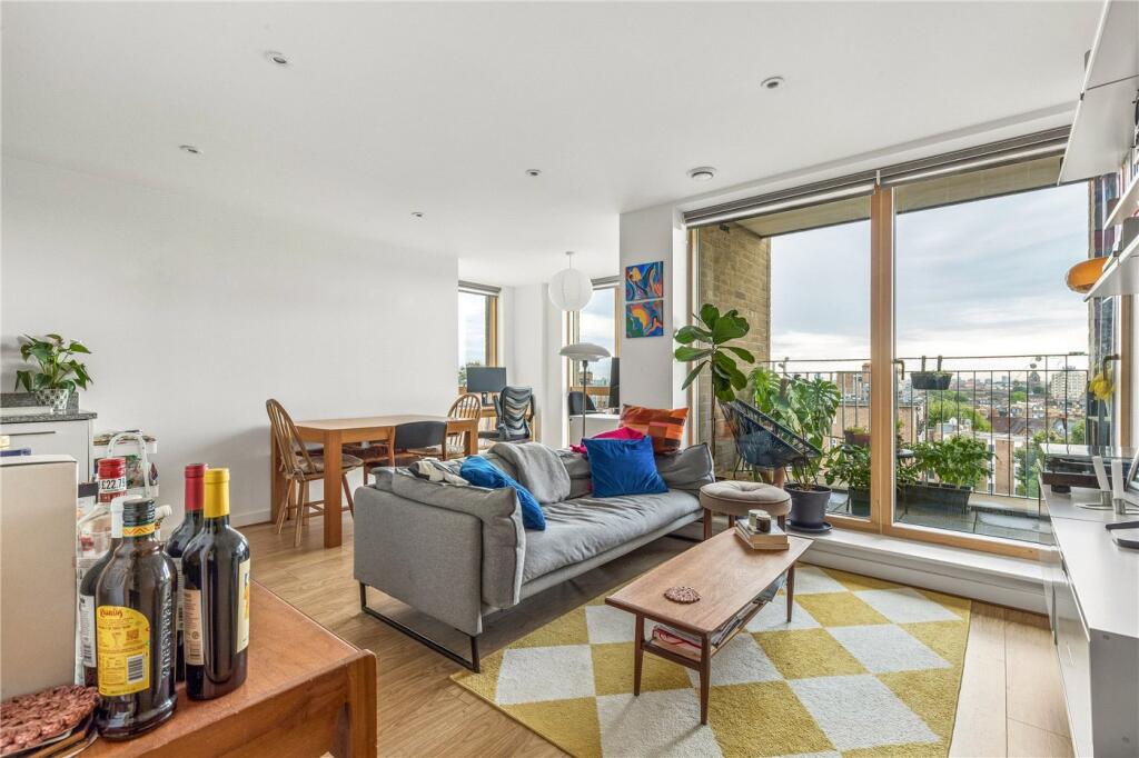 Apartment in London - View 3