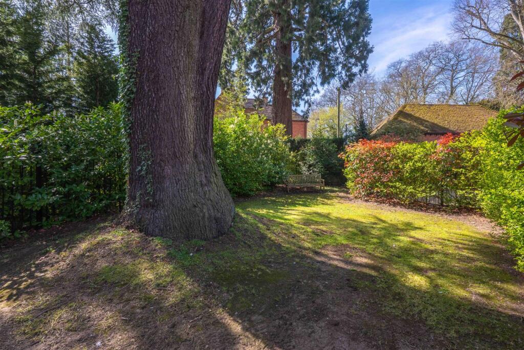 Additional image 23 of Stratford Road, Henley-In-Arden