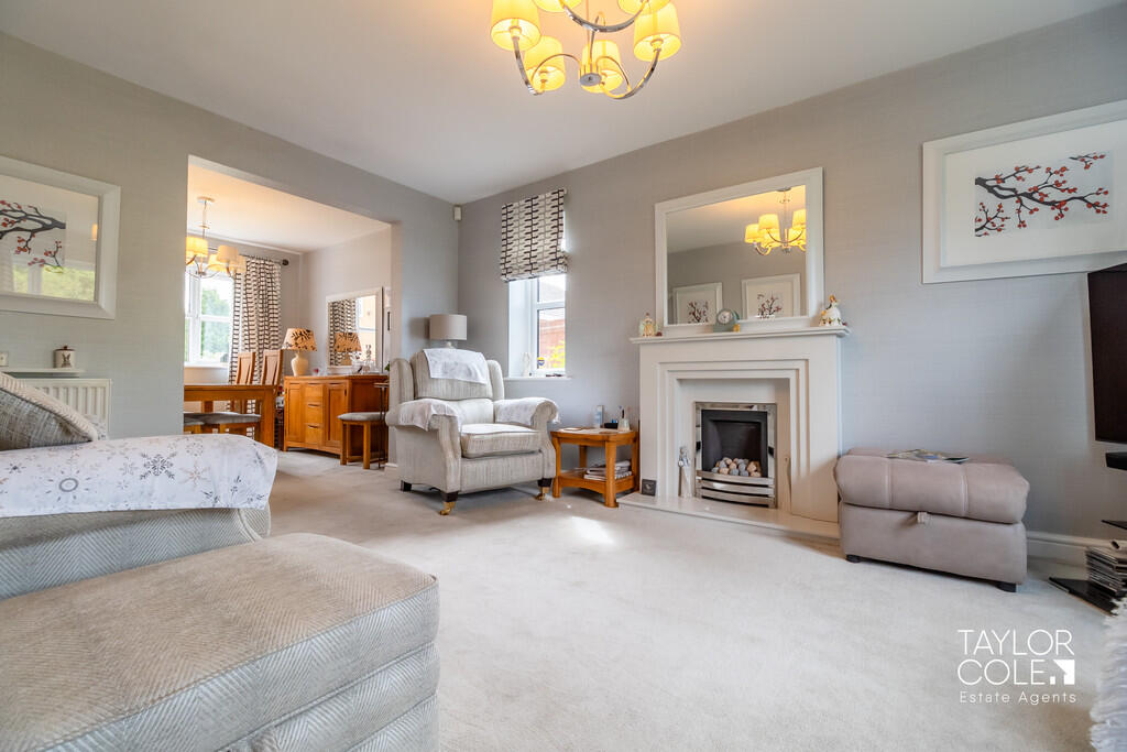 House in Tamworth, Staffordshire - View 3