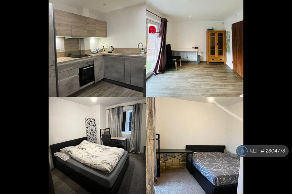 Main image of property: Moss Lane West, Manchester, M15