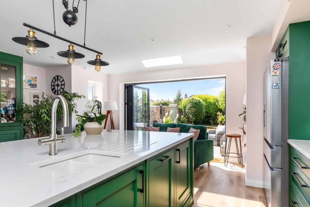 House in Brighton - View 5