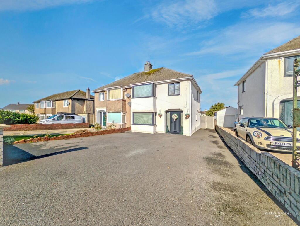 3-bed semi-detached on Ashfield Road, Workington, CA14 3HT, £250,000
