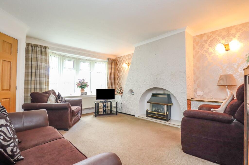 Poplars Avenue, Warrington photo 4