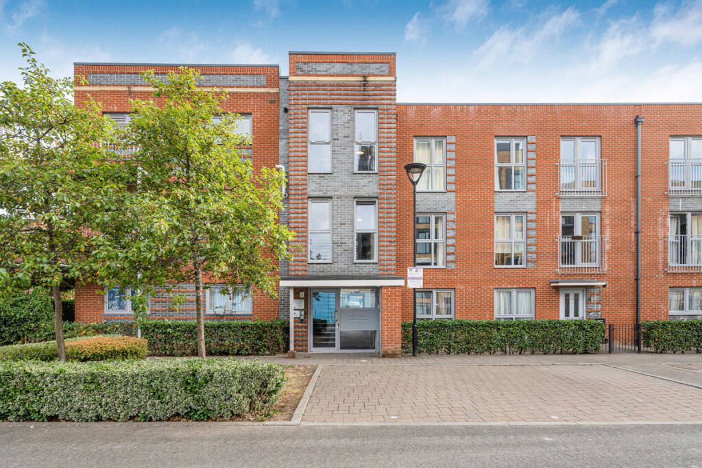 Apartment in Southampton - View 2