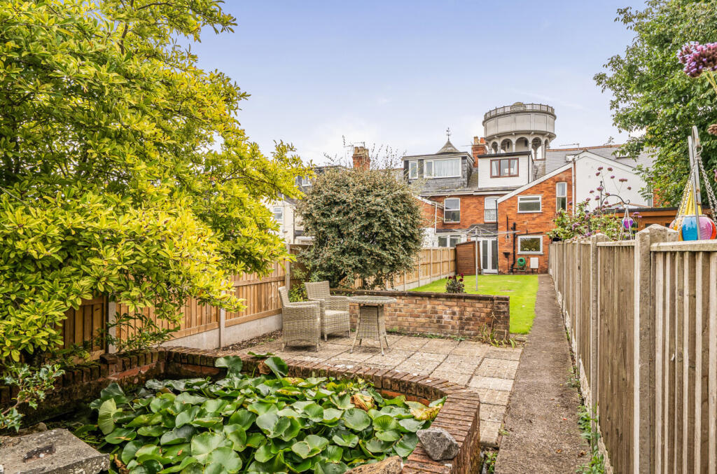 House in Taunton - View 3