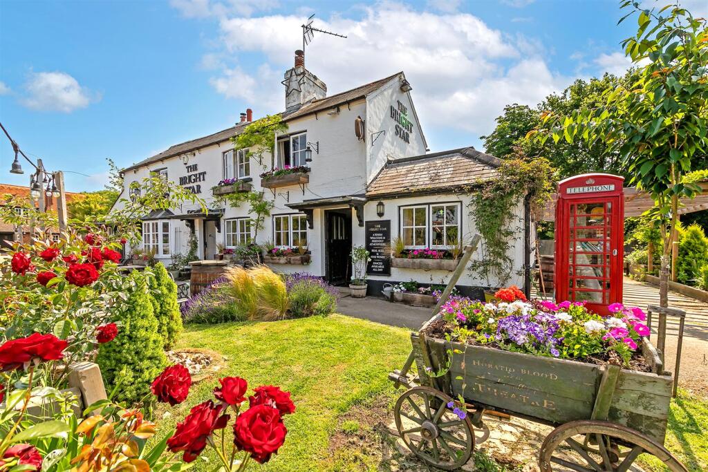 House in North Hertfordshire, Peter's Green, Kimpton - View 4
