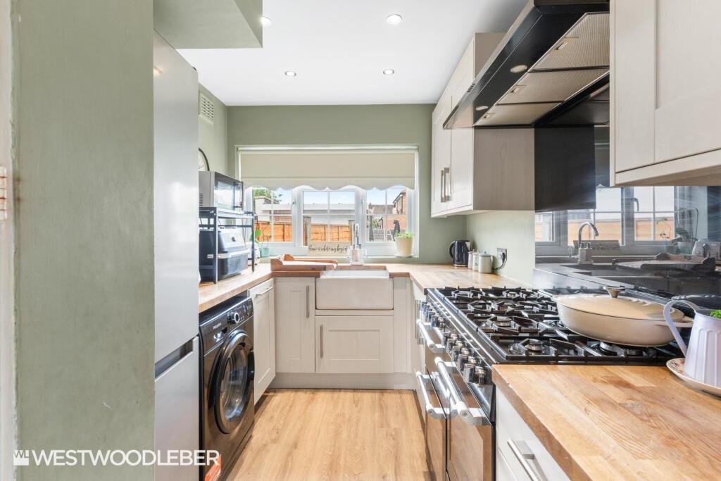 Tovey Avenue, Hoddesdon photo 4