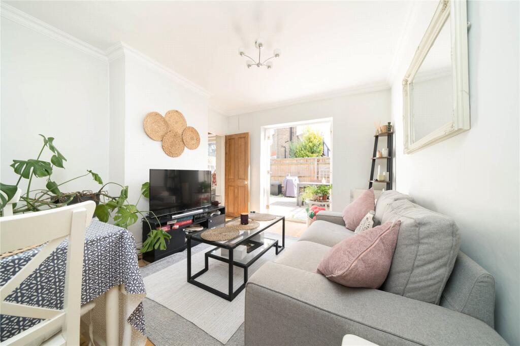 Apartment in London - View 3