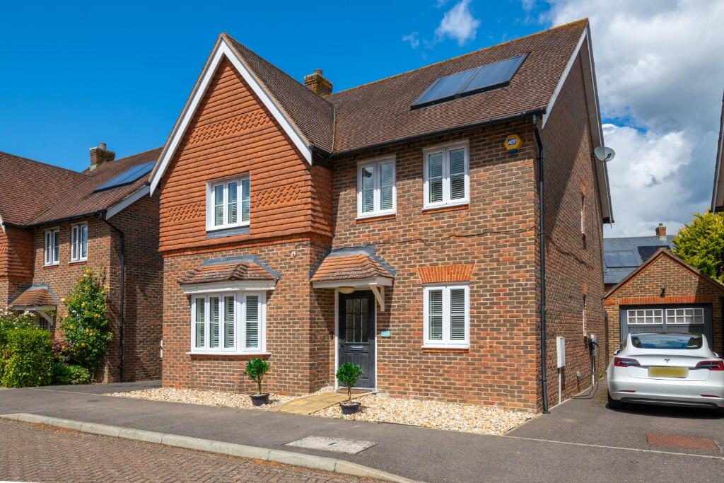 Main image of property: Horley, RH6