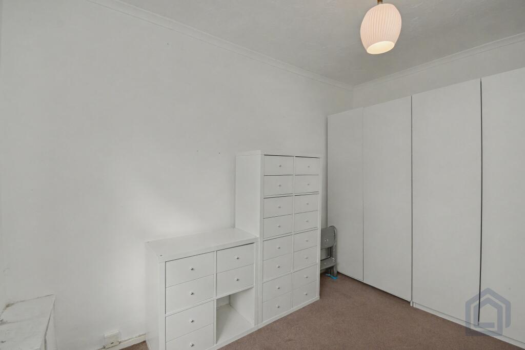 Flat 2, 34 East Hill, Dartford, DA1 1RZ photo 3