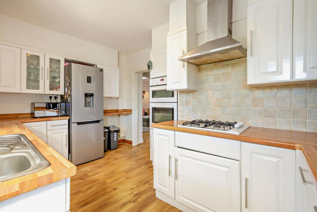 House in Maidstone, Bearsted - View 3