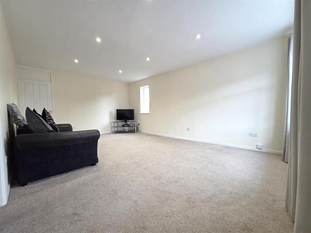 House in Wyre Forest, Stourport-on-Severn - View 2