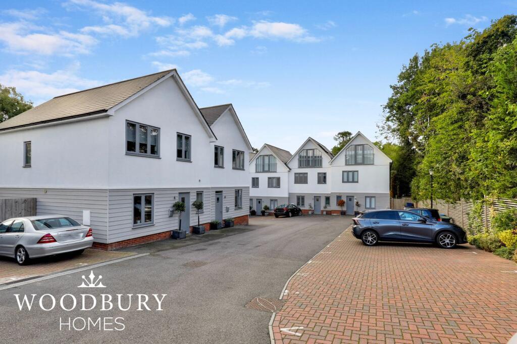 Main image of property: Trevelyan Gardens, Loughton, IG10