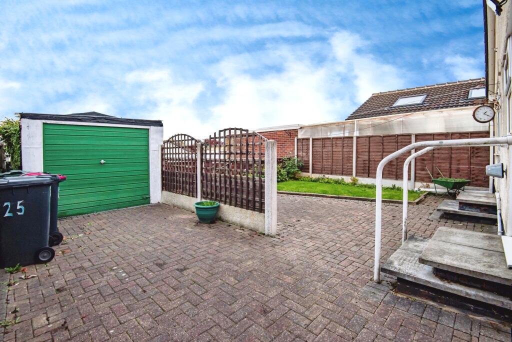 House in Rotherham, Bramley - View 2