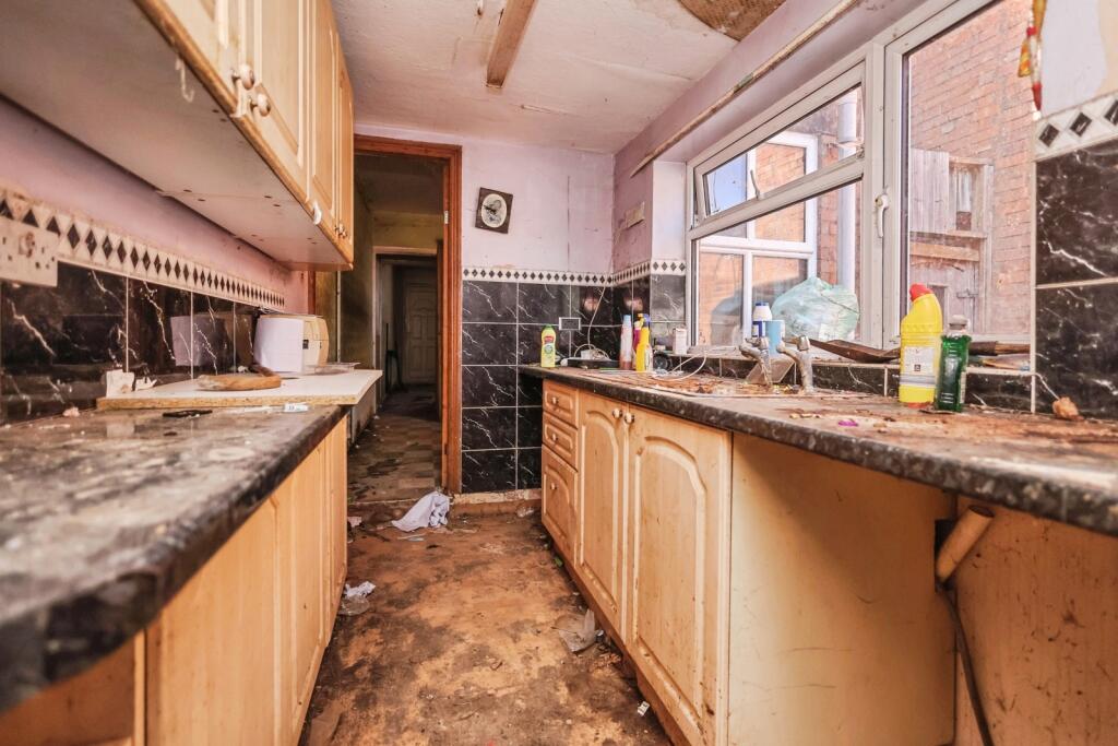 House in Worcester, Worcestershire - View 4
