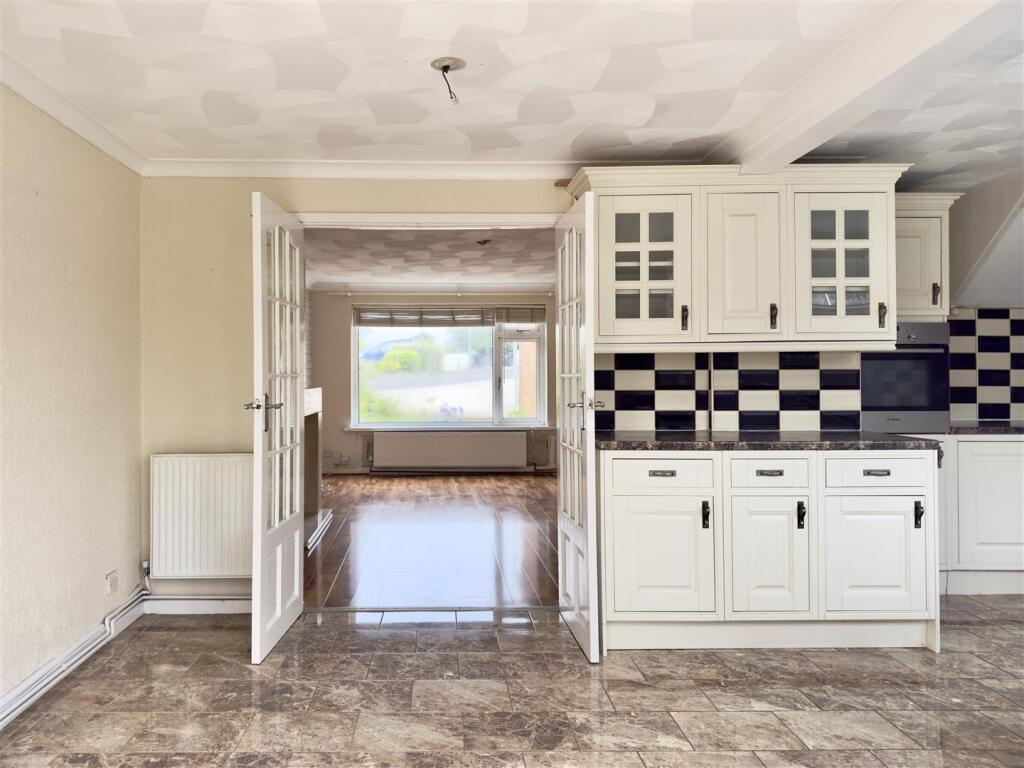 House in Llandough - View 5