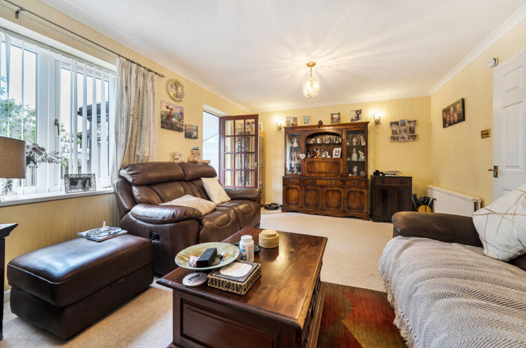 House in Taunton - View 5