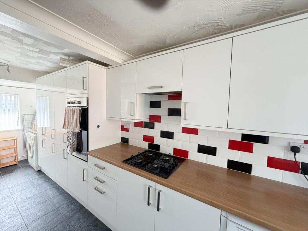 House in Newport, Llantarnam - View 5
