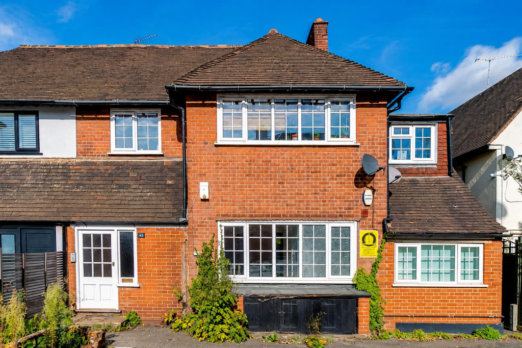 Main image of property: Upper Richmond Road West, Richmond, TW10