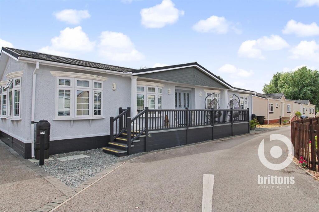 Main image of property: One of a Kind 60ft Modern Park Home on East View Park, West Winch