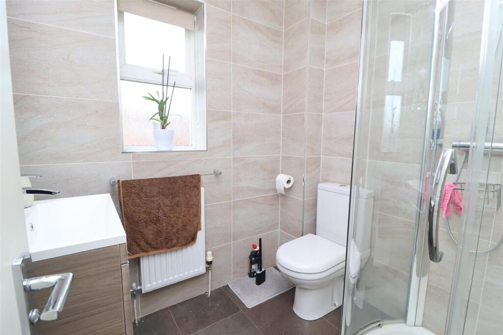 Greenfields Way, Carlton-In-Lindrick, S81 photo 4