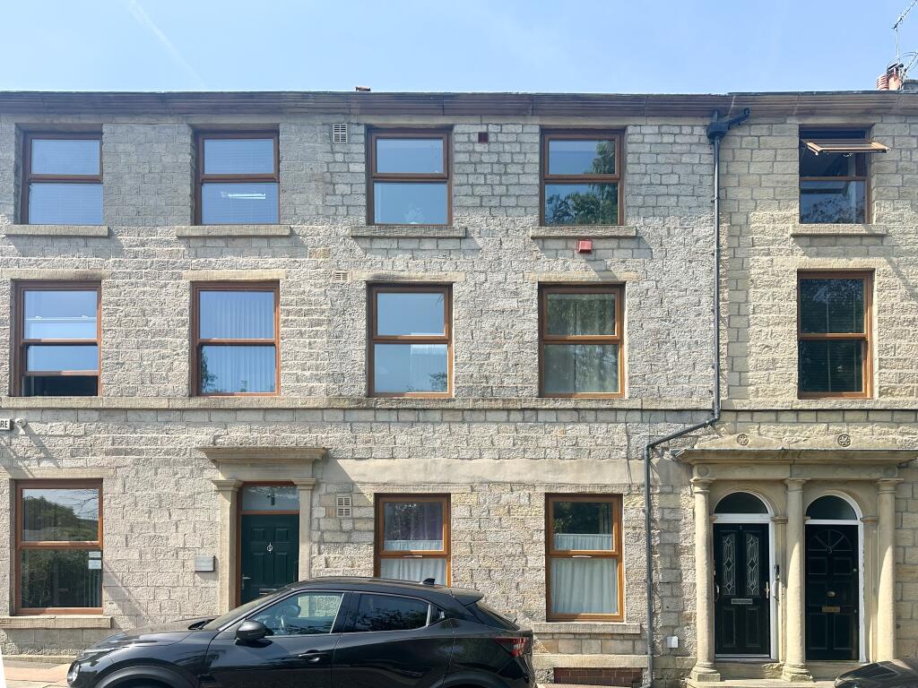 Belgrave Square, Darwen, BB3 photo 4