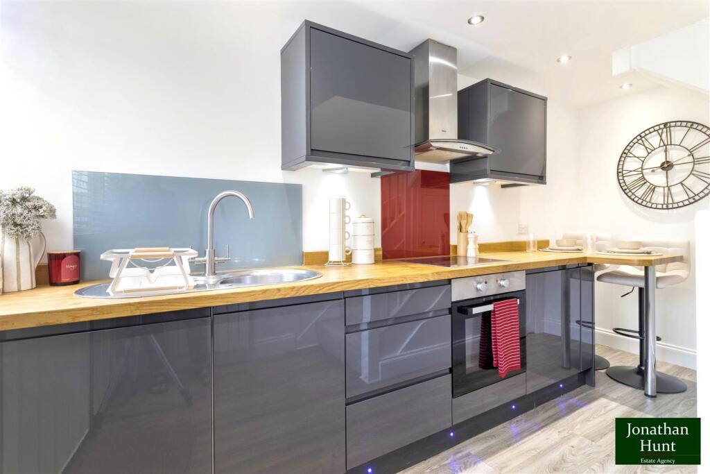 Apartment in Stevenage - View 4
