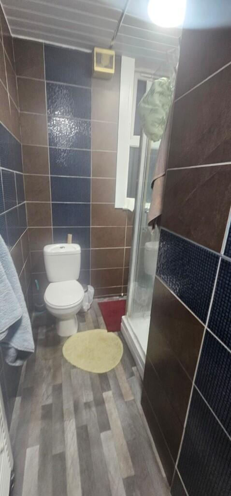 7 bedroom terraced house for rent