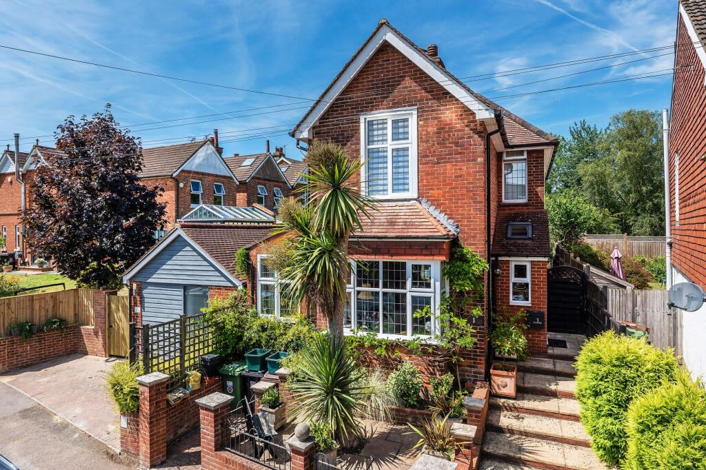 Main image of property: St. Lukes Road, Tunbridge Wells, TN4