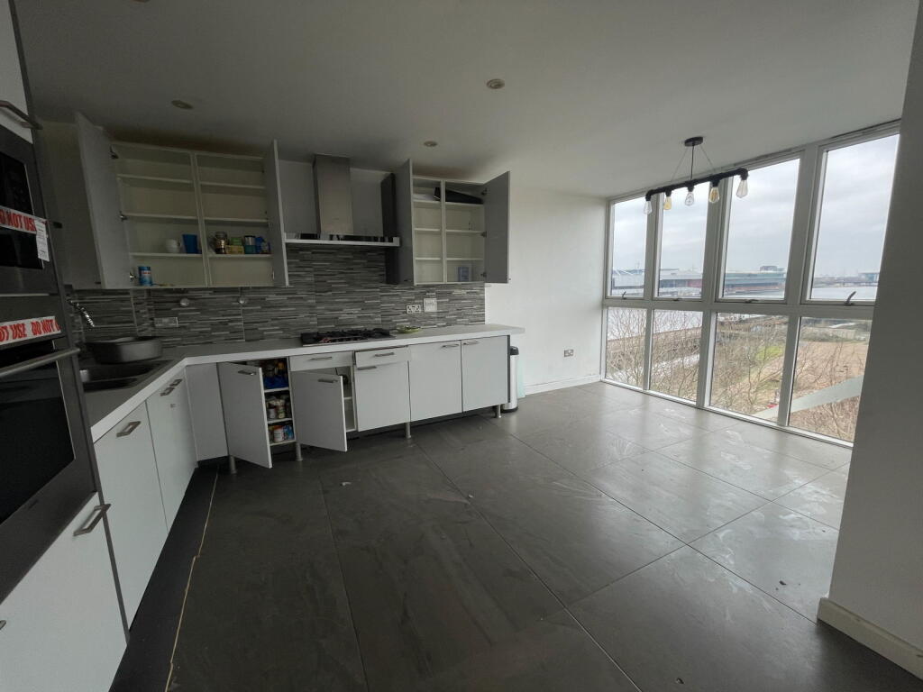 Eastern Quay, Rayleigh Road, London, E16 1AX photo 3