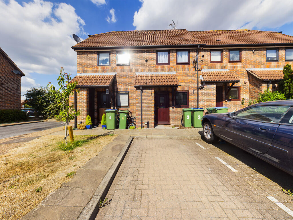 Main image of property: Kingsmead Place, Broadbridge Heath