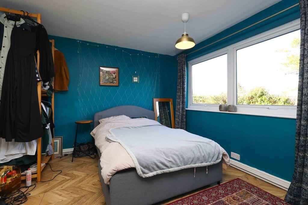 Apartment in Clevedon, Walton Park - More