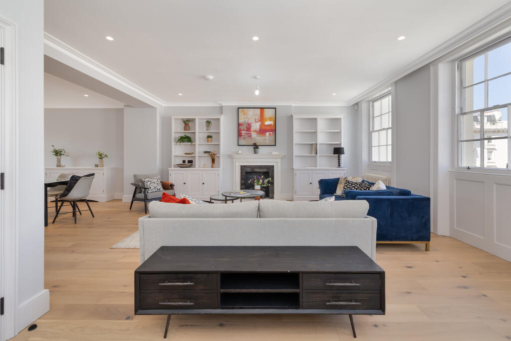 Apartment in London, City of Westminster - More