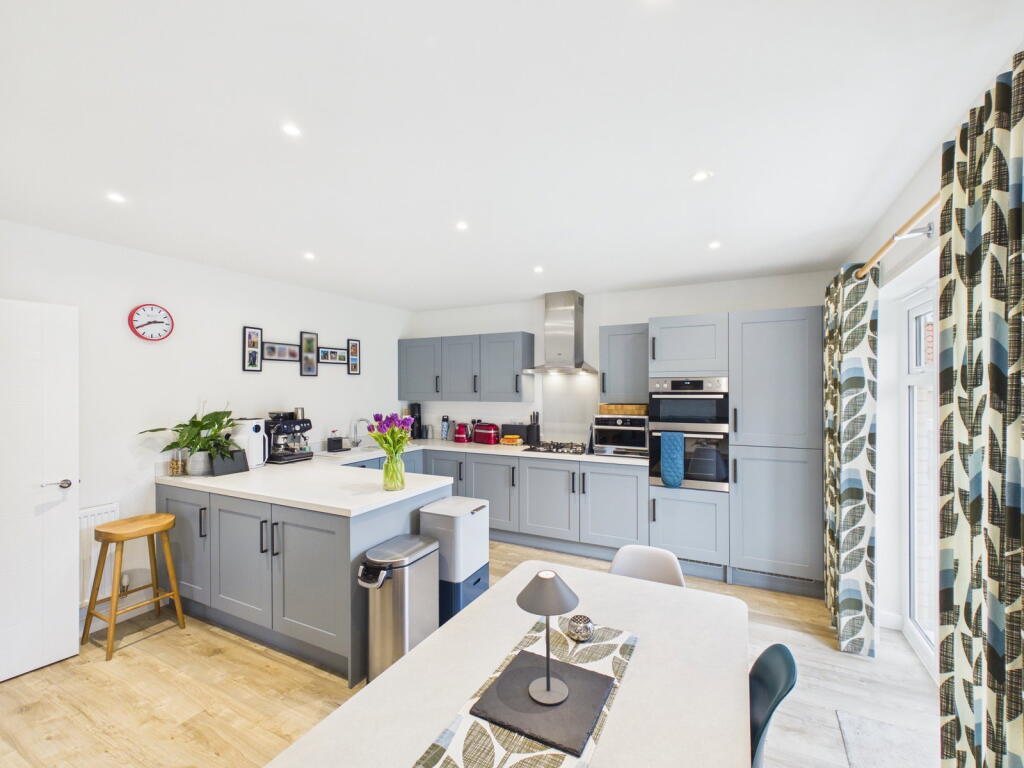 House in Mid Suffolk, Haughley - View 2