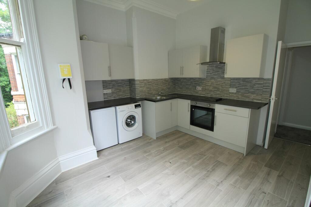 Apartment in Nottingham, Forest Fields - View 2
