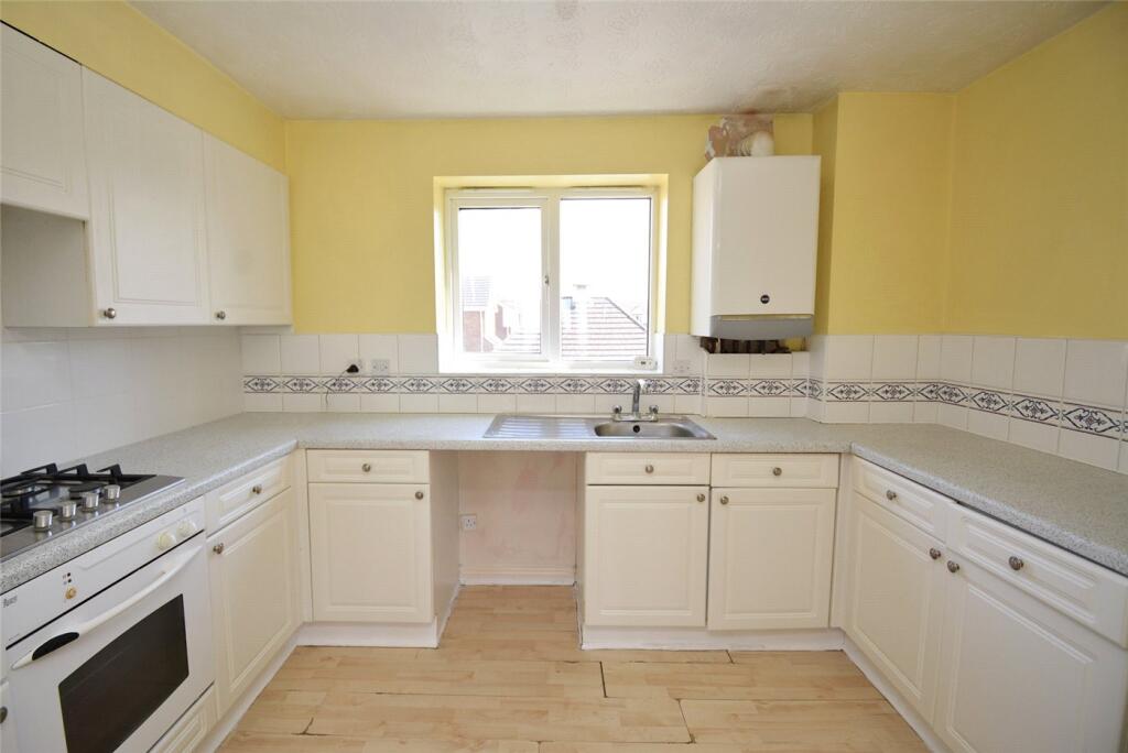 Apartment in Wirral, Liverpool City Region - View 6